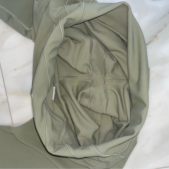 Lululemon leggings Nulu fold high rise leggings 25” inseam rosemary green soft - Picture 10 of 12